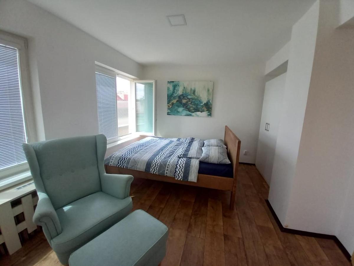 Cool Studio Apartment Praga Exterior foto