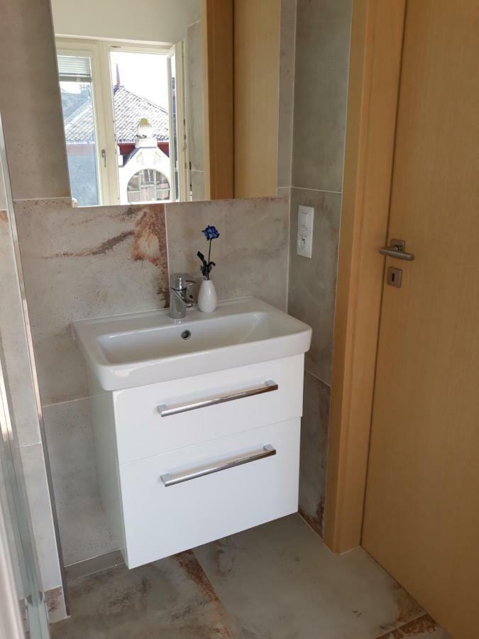 Cool Studio Apartment Praga Exterior foto